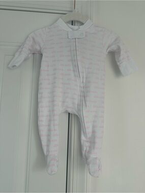 S O L D

Magnolia baby little sister sleeper NB EUC